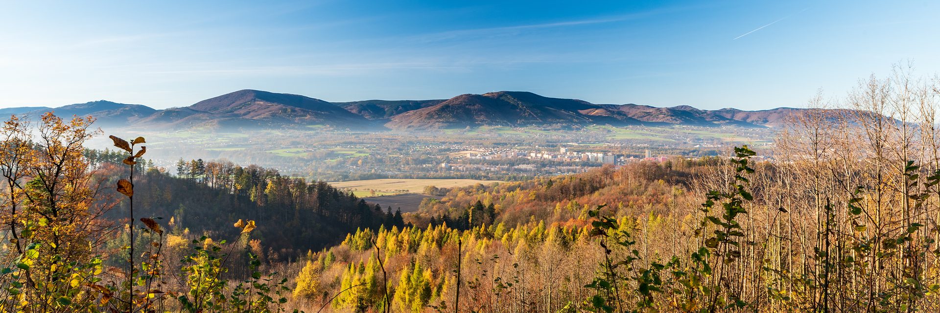 Třinec pod hřebenem Beskyd